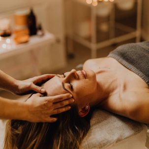 Massage visage à Montreux | Santal Évasion